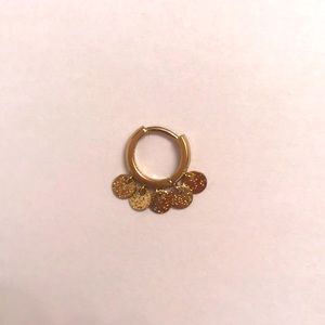 NWOT Single helix earring, gold-plated